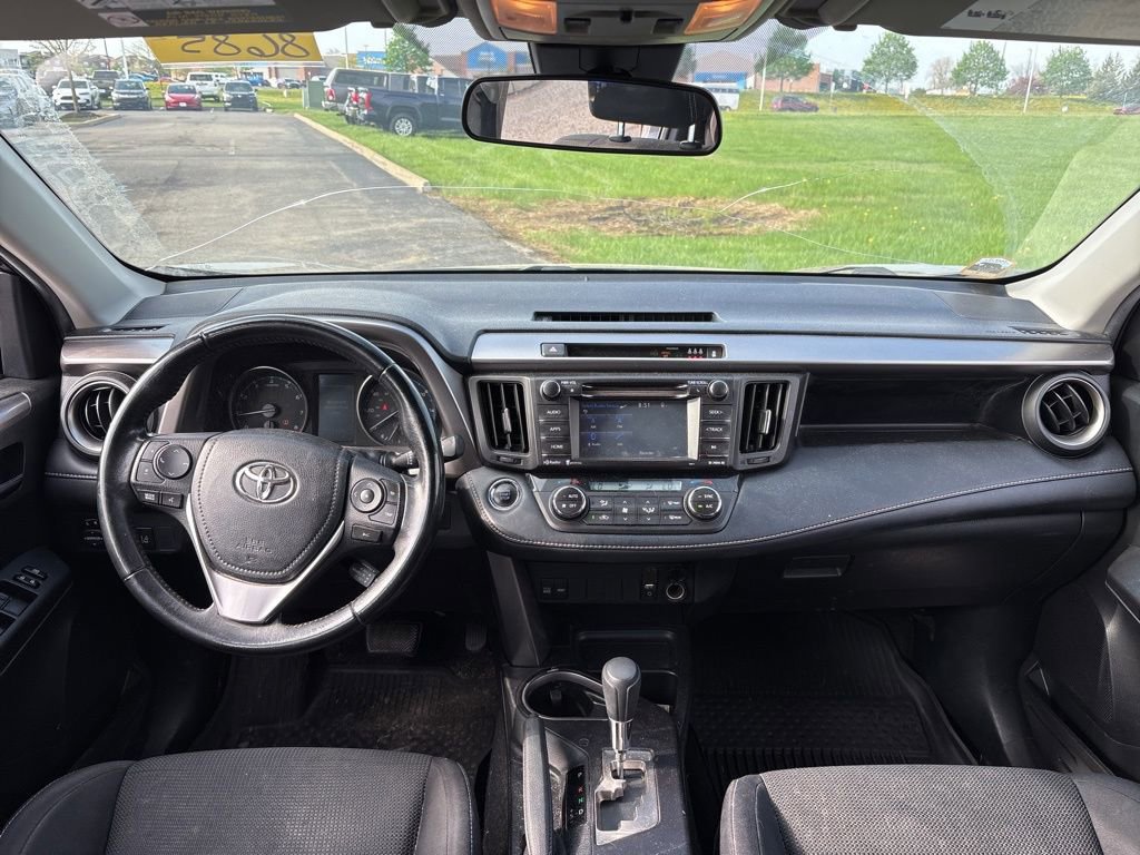 Used 2018 Toyota RAV4 XLE image 20