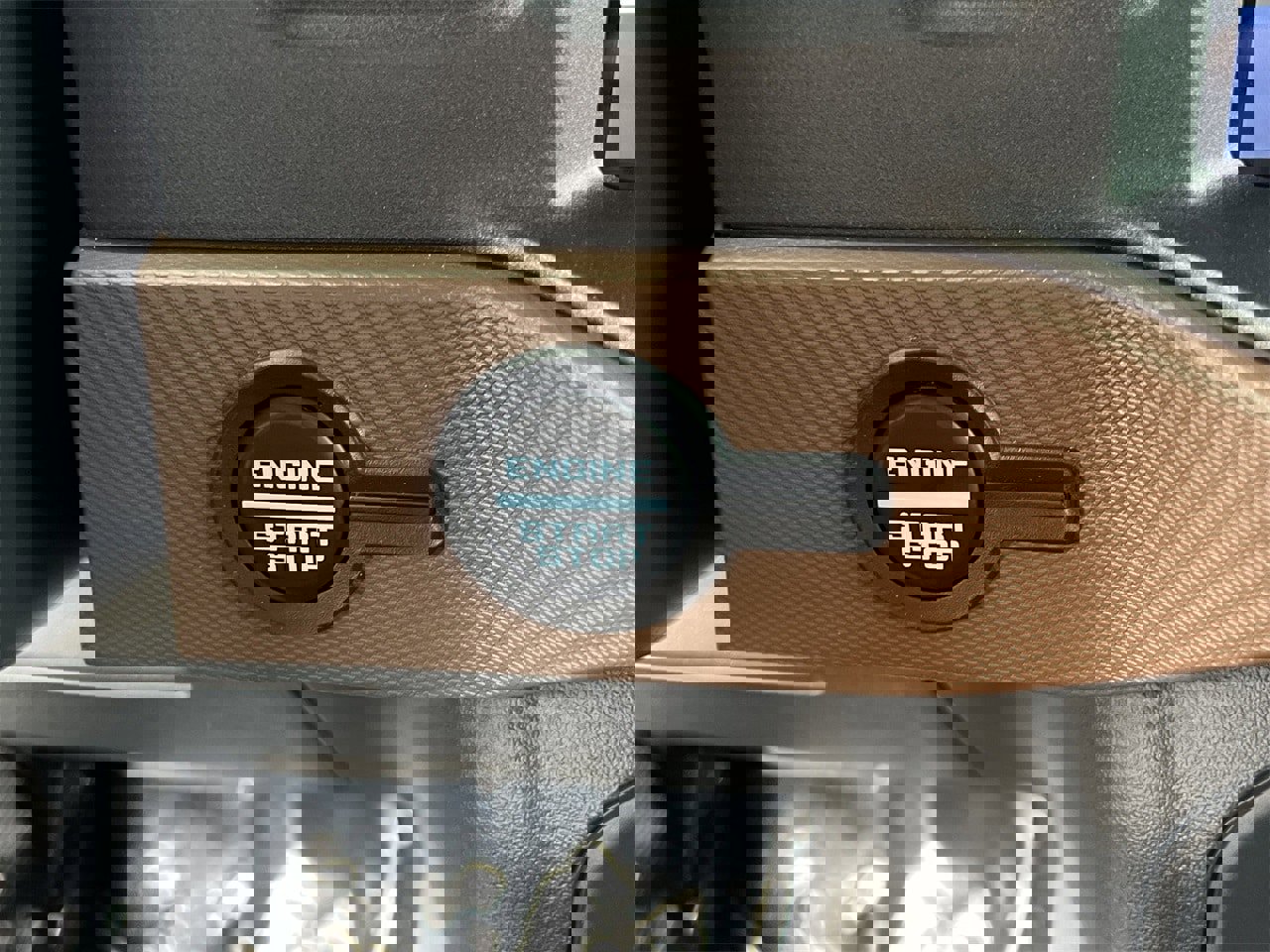 Used 2024 Ford Bronco Outer Banks image 21