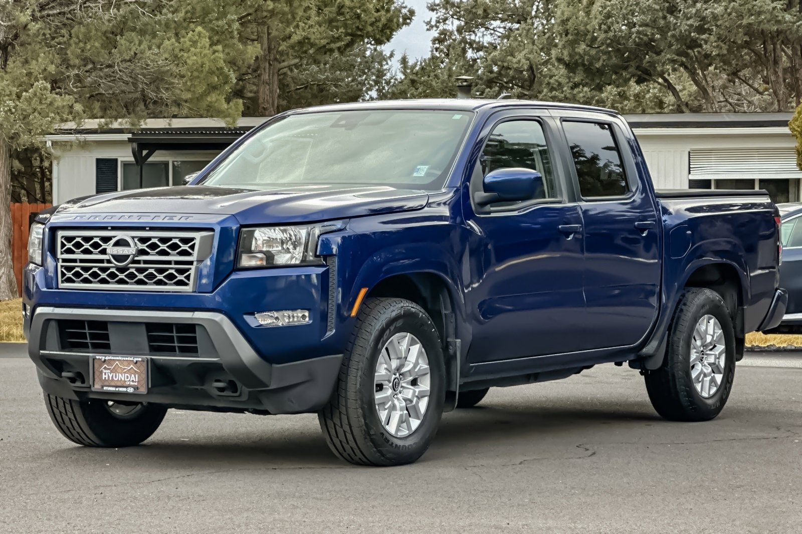 Used 2022 Nissan Frontier SV image 9