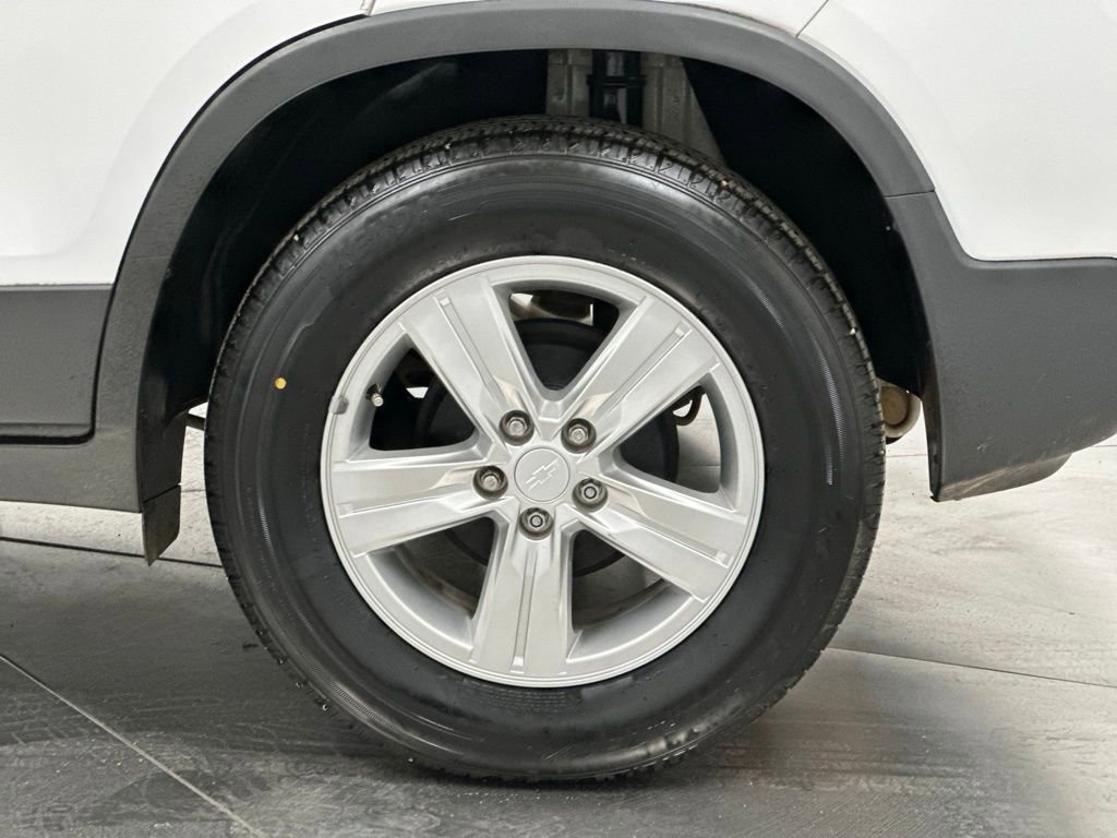 Used 2020 Chevrolet Trax LS image 23