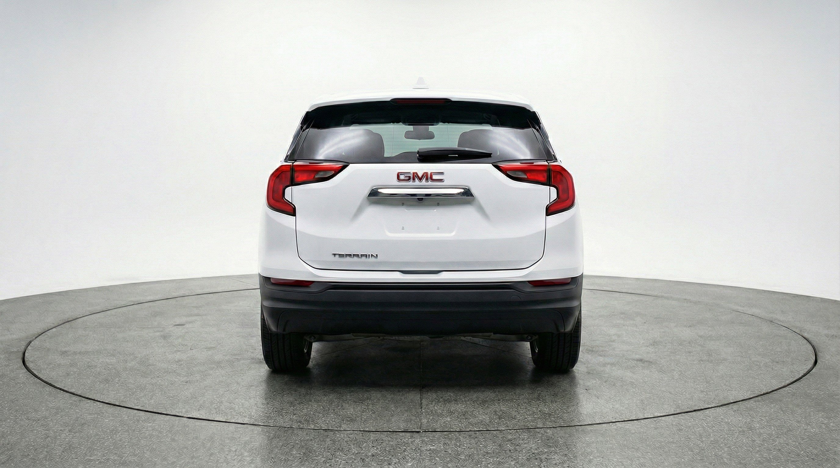 Used 2024 GMC Terrain SLE FWD image 7