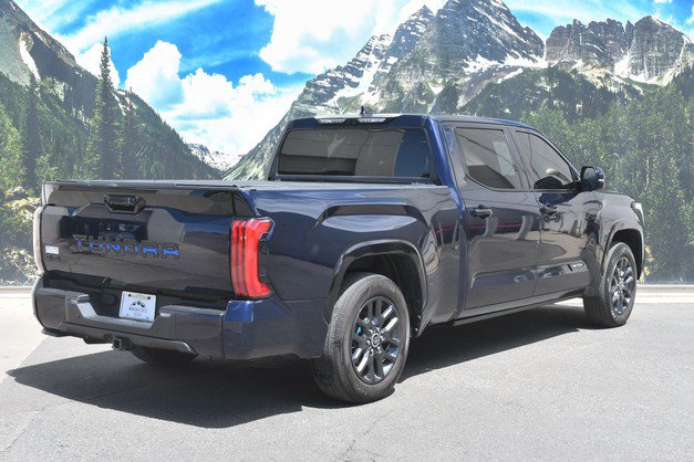 Used 2022 Toyota Tundra Platinum w/ Advanced Package AWD/4WD image 3