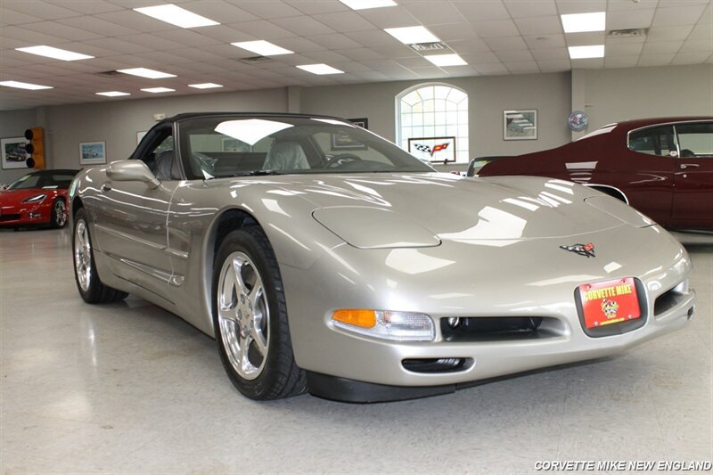 Used 2000 Chevrolet Corvette Convertible w/ Performance Handling Pkg RWD image 11