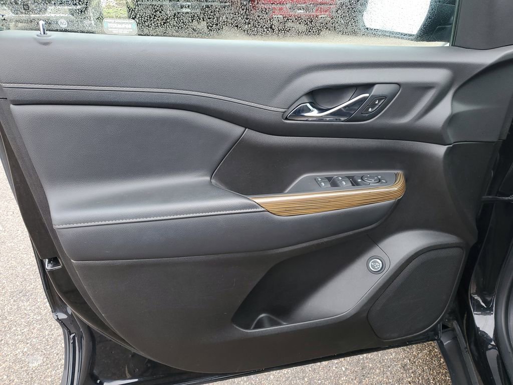 Certified 2021 GMC Acadia SLE w/ Driver Convenience Package image 25