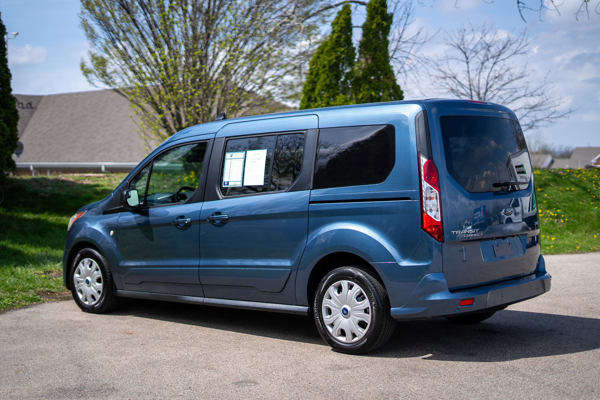 Used 2019 Ford Transit Connect XLT image 7