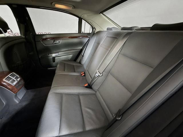 Used 2010 Mercedes-Benz S 550 4MATIC image 26