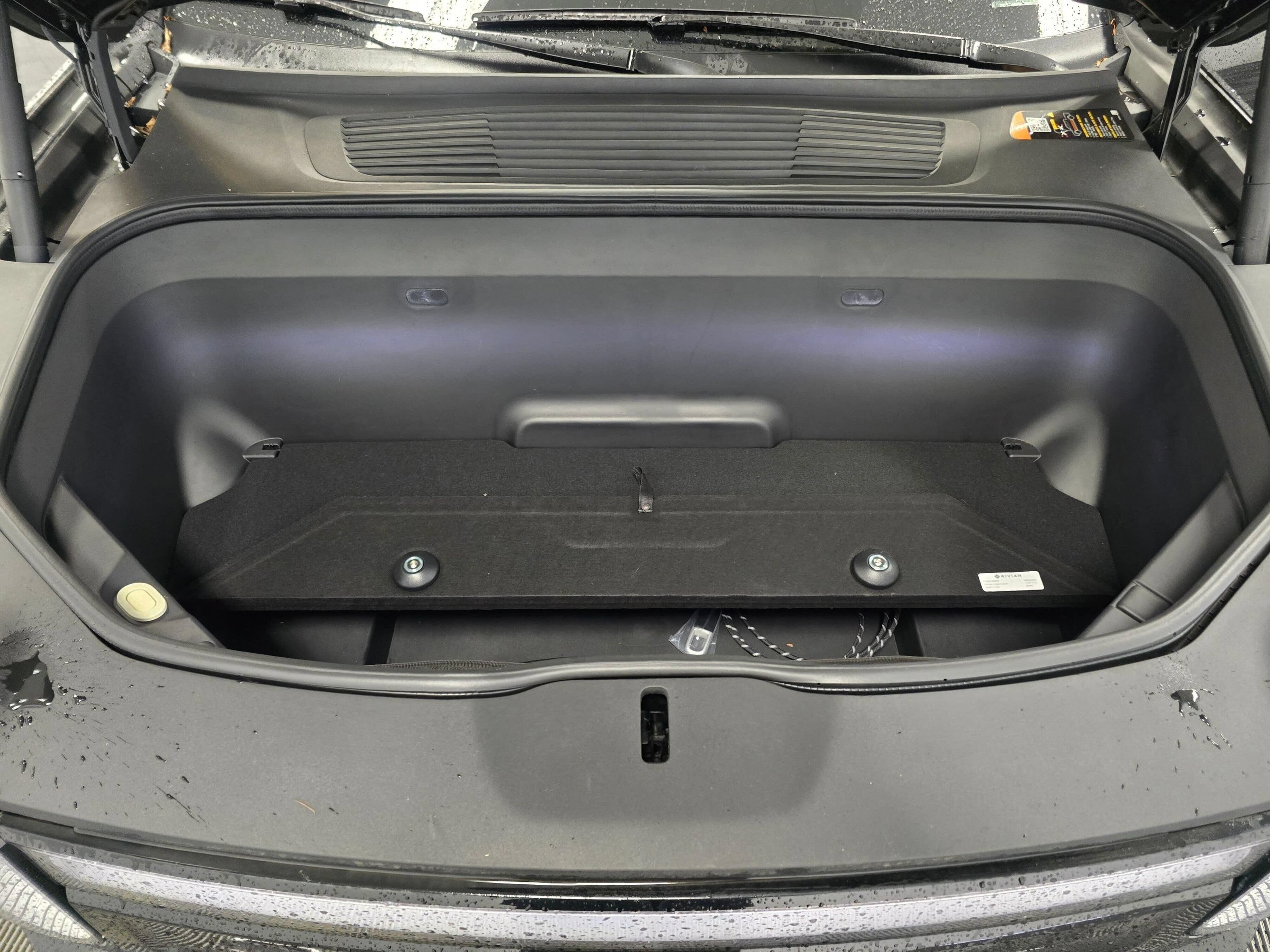 Used 2022 Rivian R1T Adventure AWD/4WD image 9