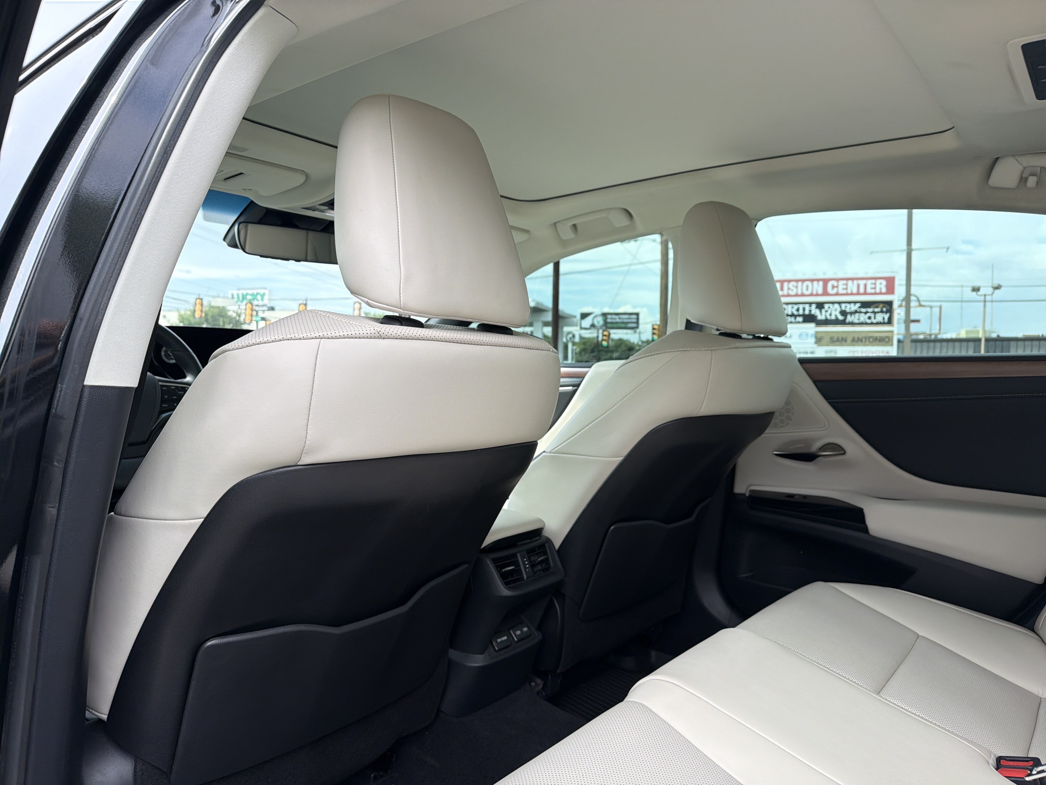 Used 2025 Lexus ES 350 w/ Premium Package FWD image 22