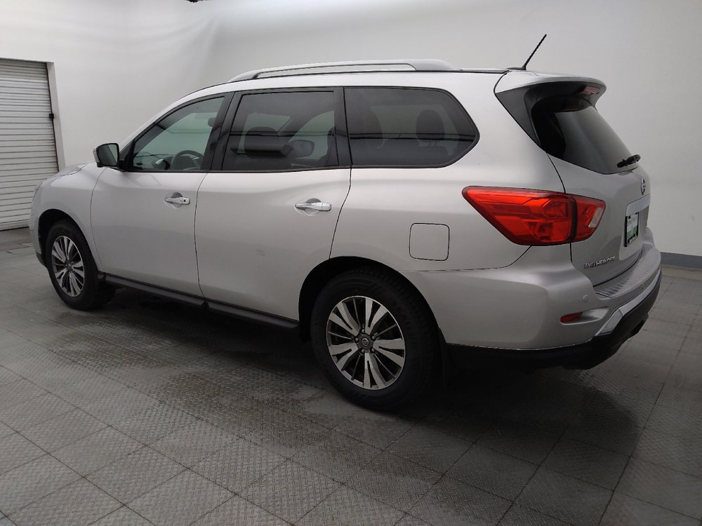Used 2018 Nissan Pathfinder SL AWD/4WD image 3