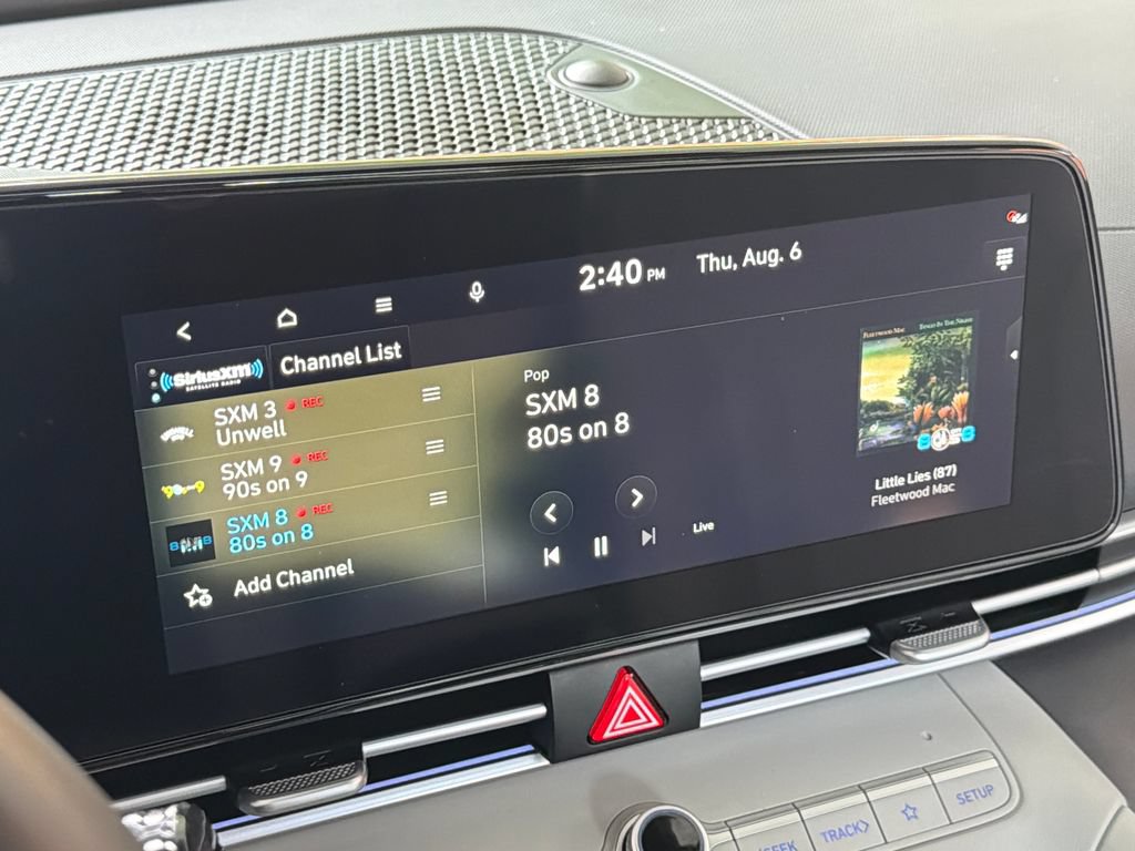 Used 2025 Hyundai Elantra Limited FWD image 9