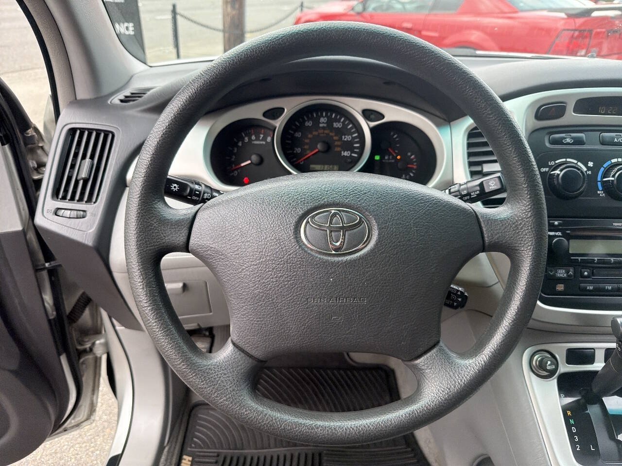 Used 2007 Toyota Highlander 4WD V6 w/ 3rd Row image 29