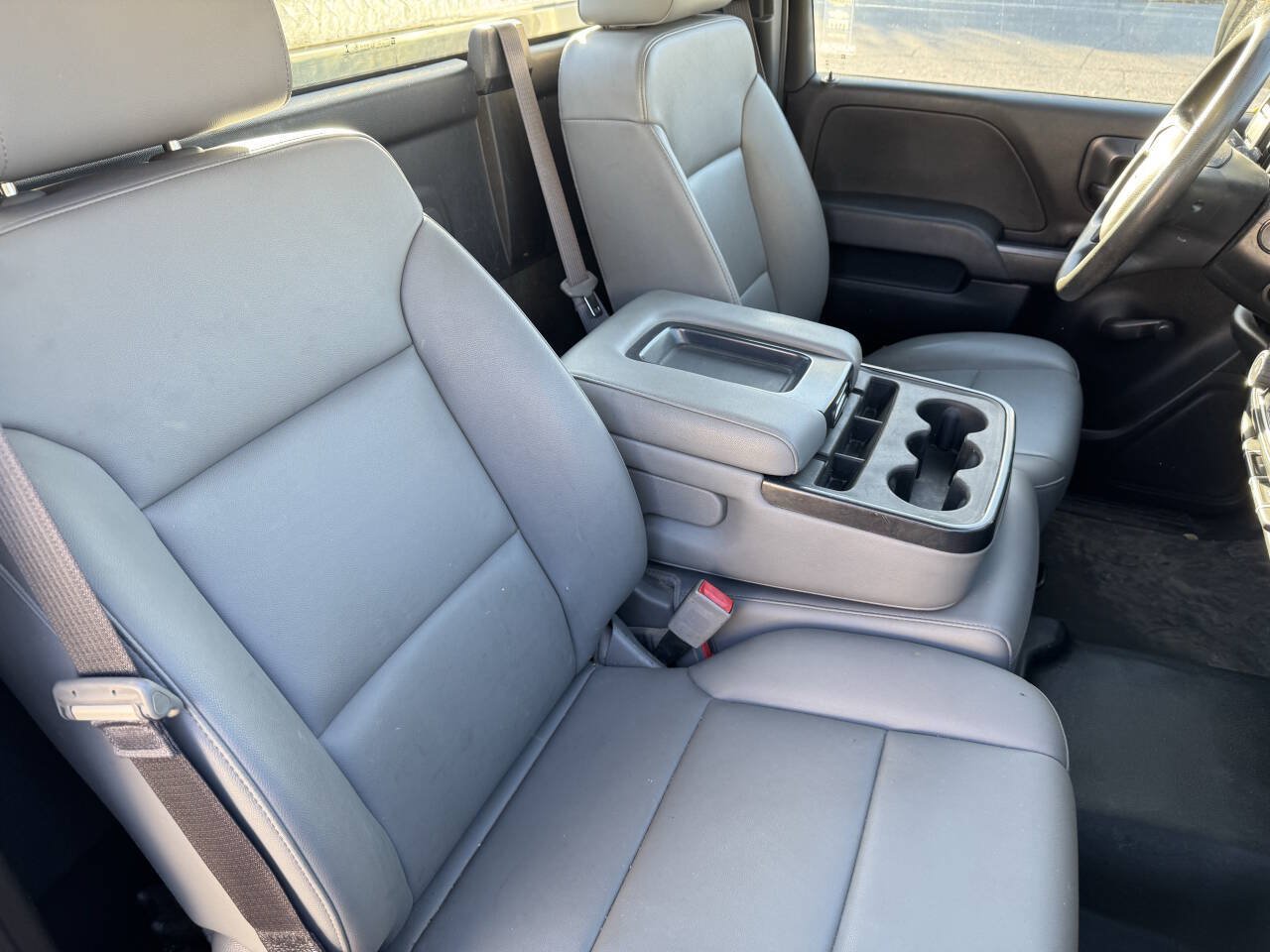 Used 2017 Chevrolet Silverado 1500 W/T RWD image 22