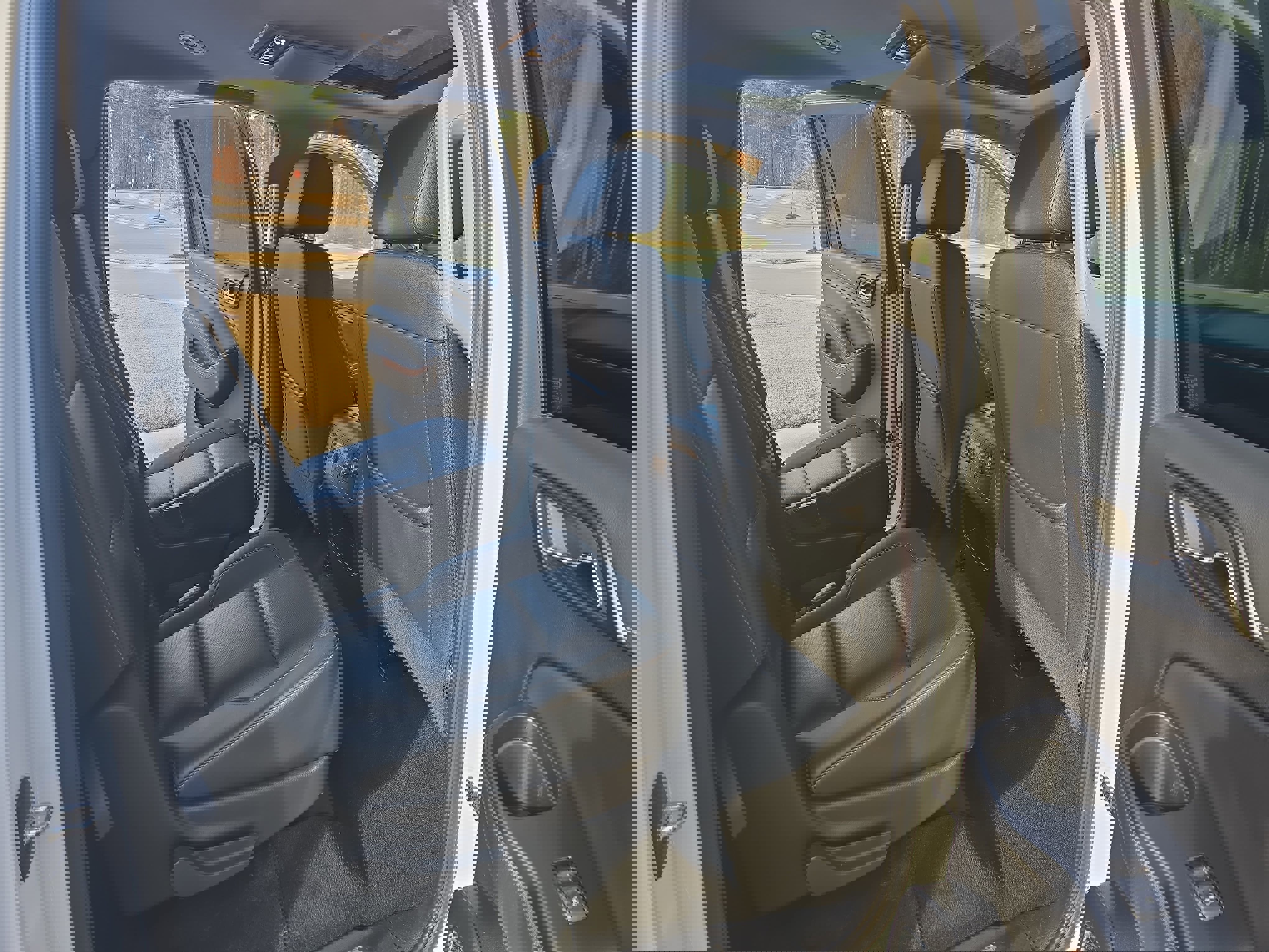 Used 2017 Chevrolet Suburban Premier image 11