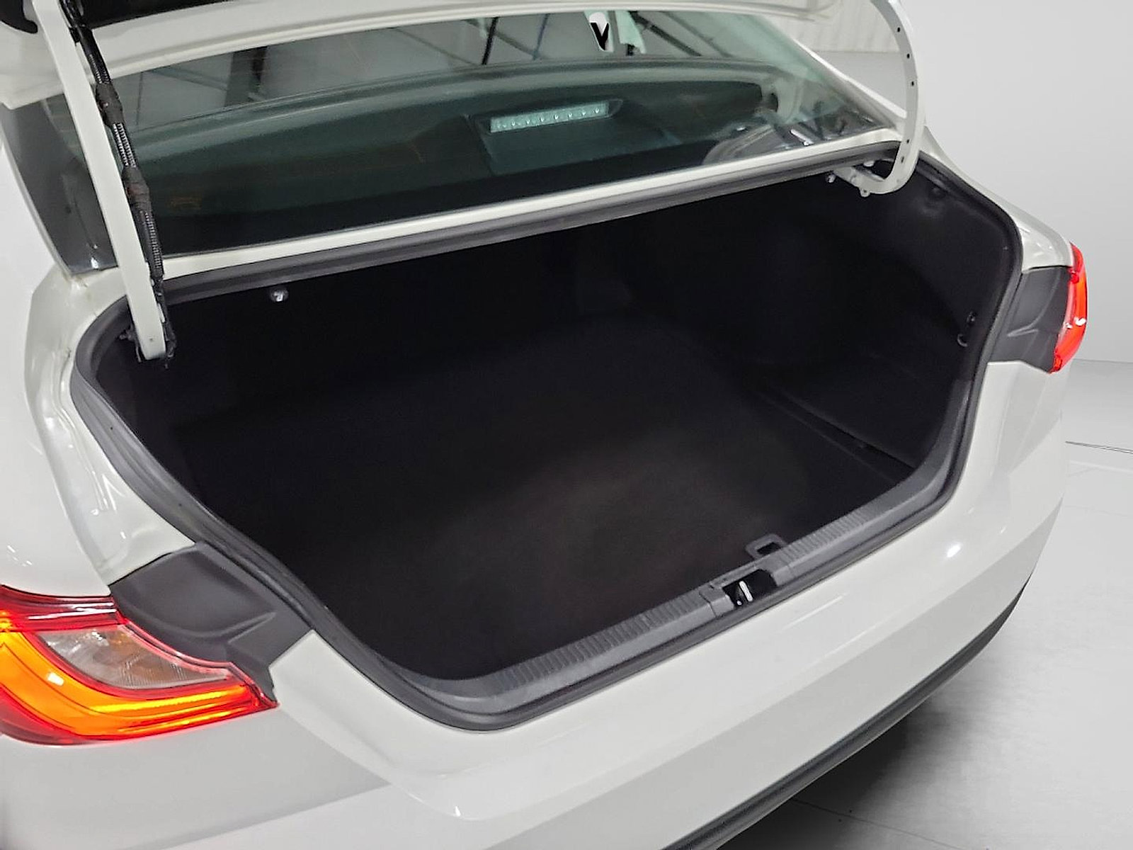 Certified 2025 Toyota Camry LE FWD image 7