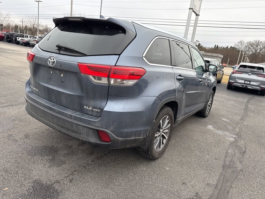 Used 2018 Toyota Highlander XLE image 23