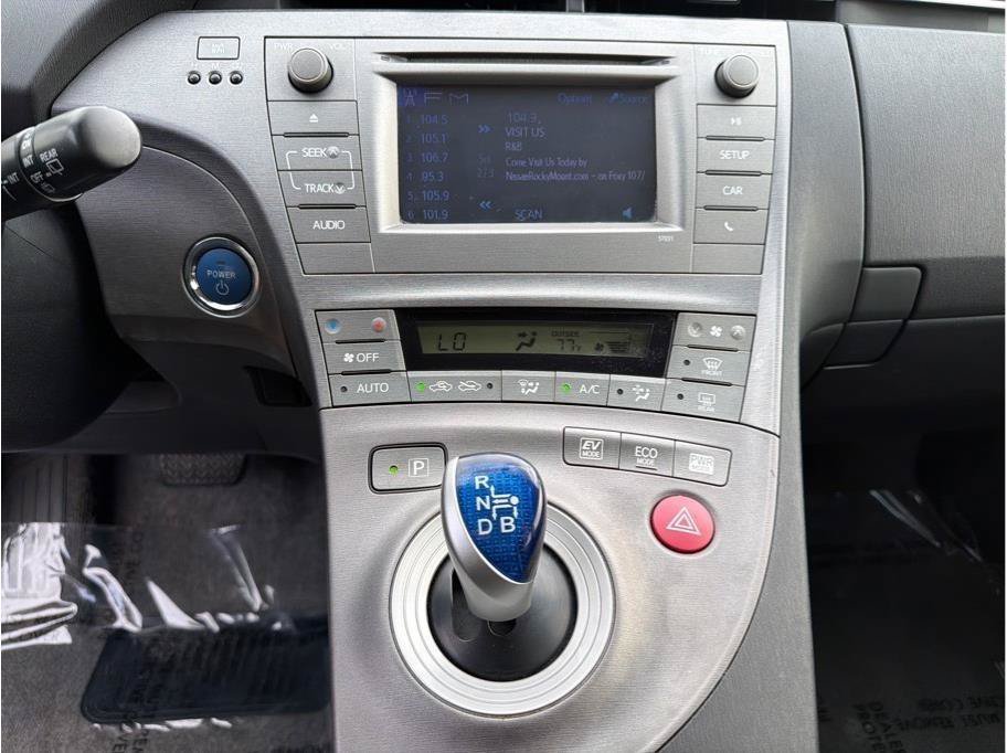 Used 2015 Toyota Prius Two FWD image 15