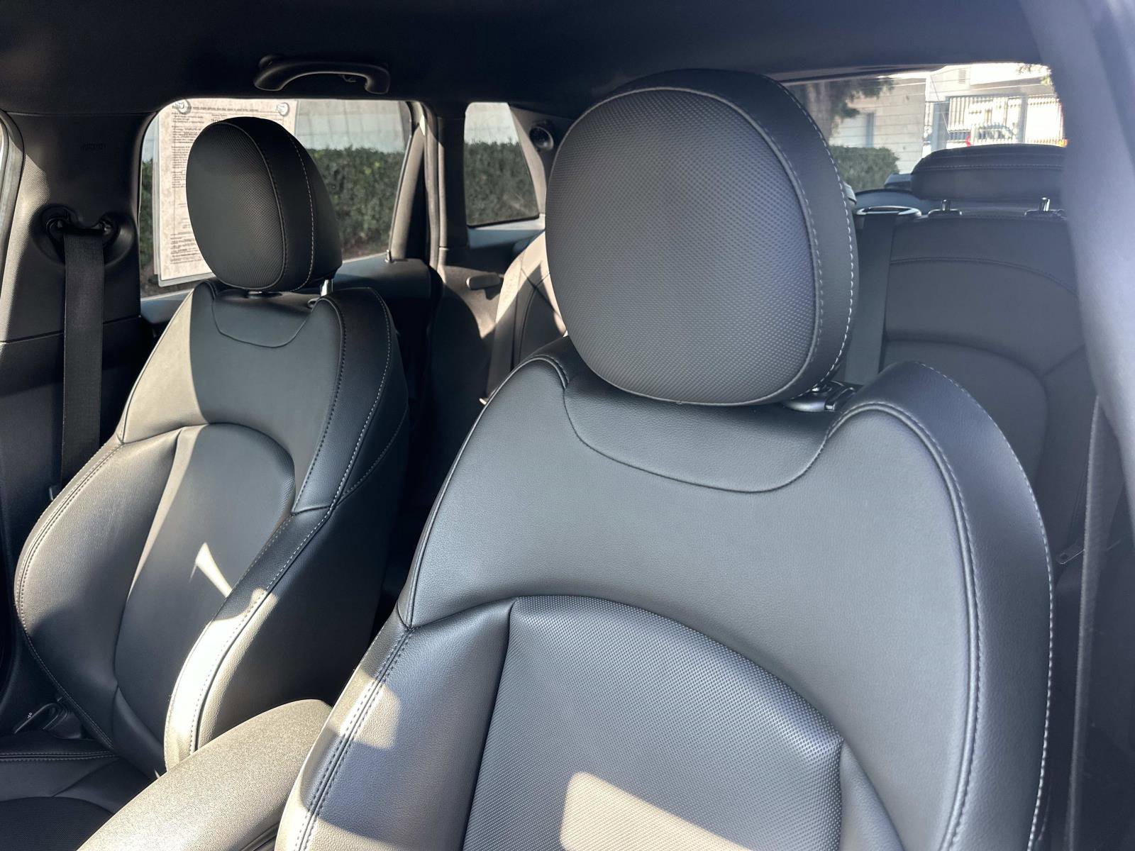 Used 2019 MINI Cooper S image 18