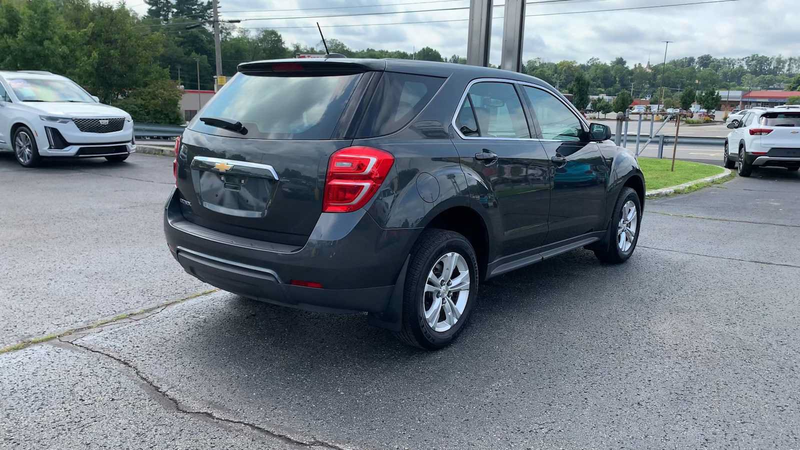Certified 2017 Chevrolet Equinox LS FWD image 8