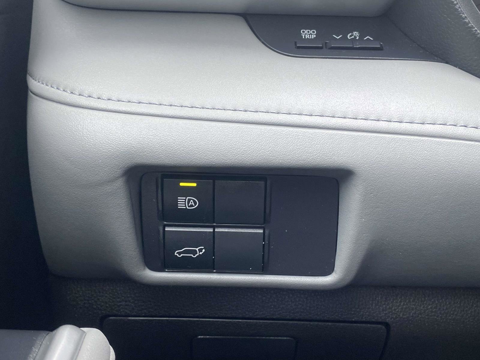 Used 2022 Toyota Highlander LE image 20