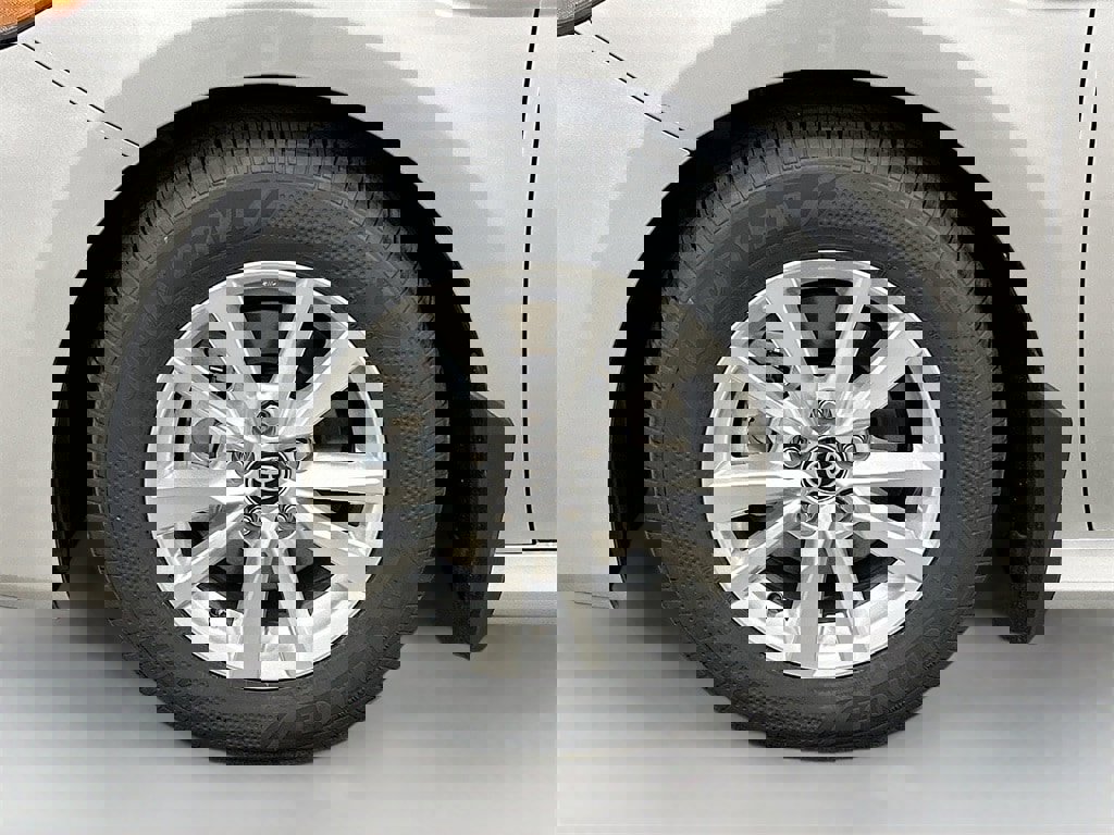 New 2026 Toyota Camry LE image 9