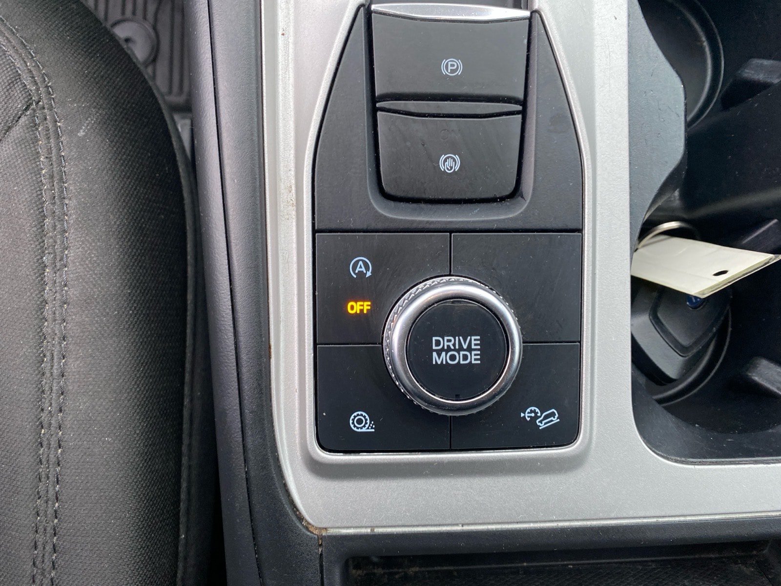 Used 2021 Ford Explorer XLT AWD/4WD image 14