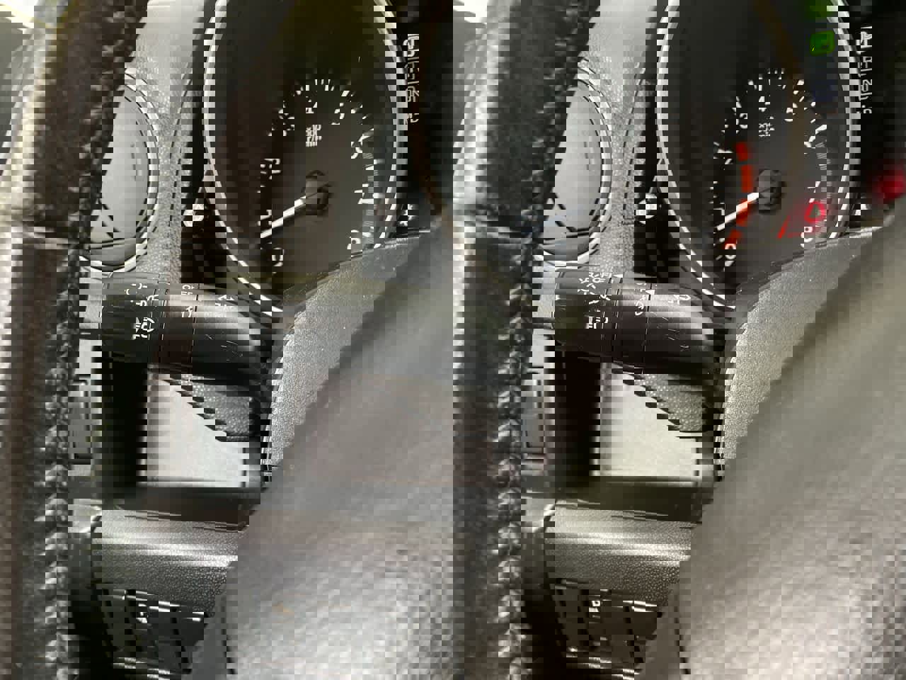 Used 2014 MAZDA MAZDA5 Touring image 24