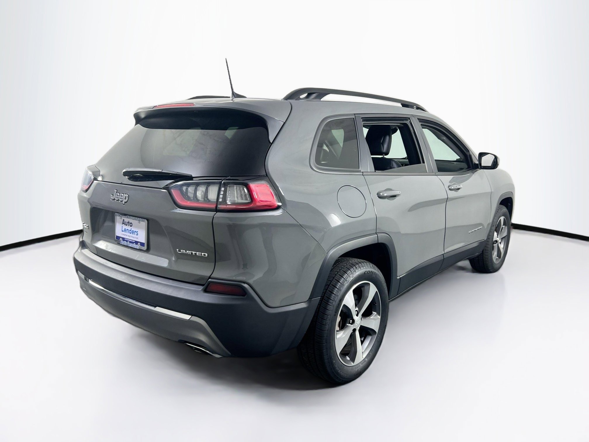 Used 2022 Jeep Cherokee Limited image 5
