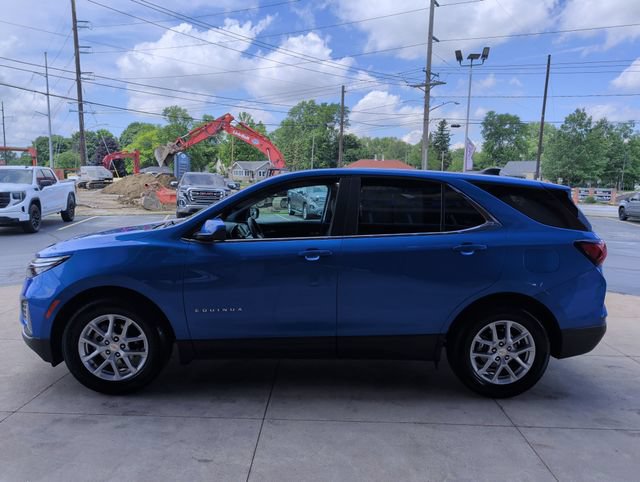 Used 2024 Chevrolet Equinox LT w/ LPO, Cargo Package FWD image 4