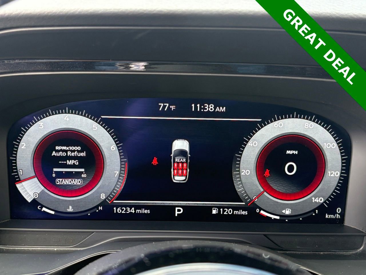 Used 2024 Nissan Pathfinder Platinum w/ Cargo Package image 17