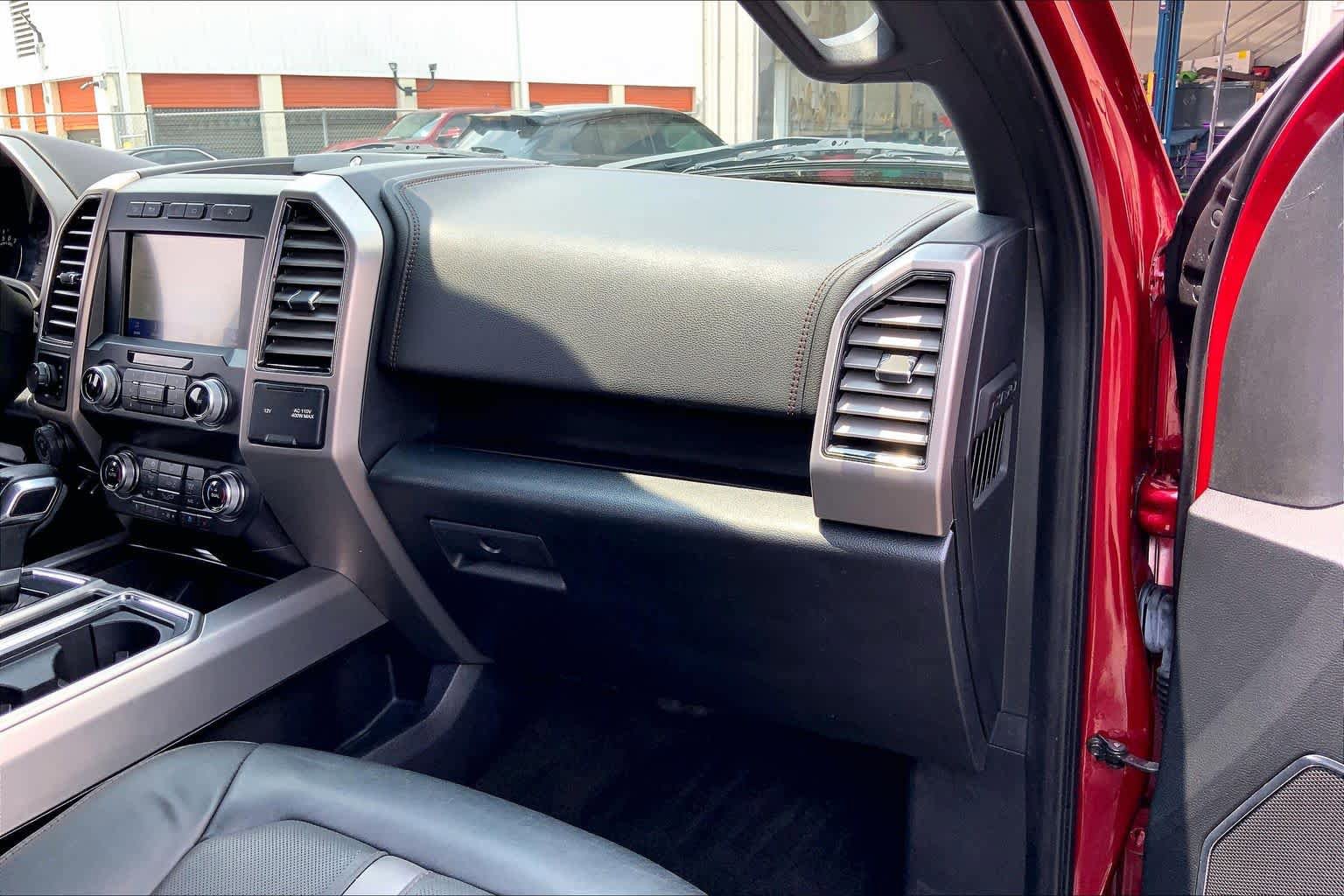 Used 2019 Ford F150 Platinum w/ Equipment Group 701A Luxury AWD/4WD image 19