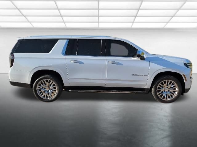 New 2026 Chevrolet Suburban Premier w/ Sun And Tow Package RWD image 39