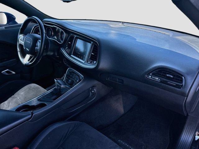Used 2016 Dodge Challenger R/T Scat Pack RWD image 38