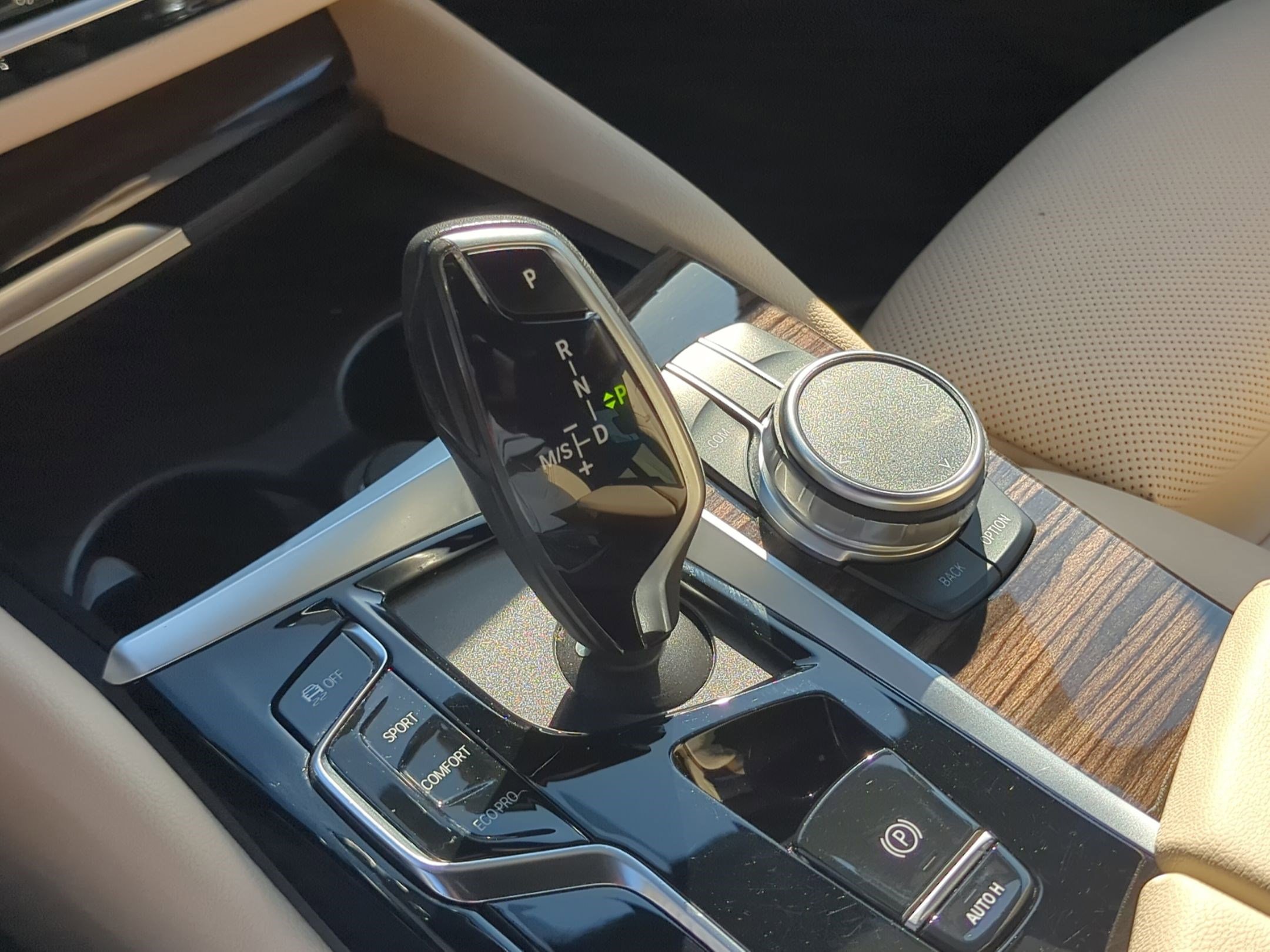 Used 2023 BMW 530i w/ Premium Package image 26