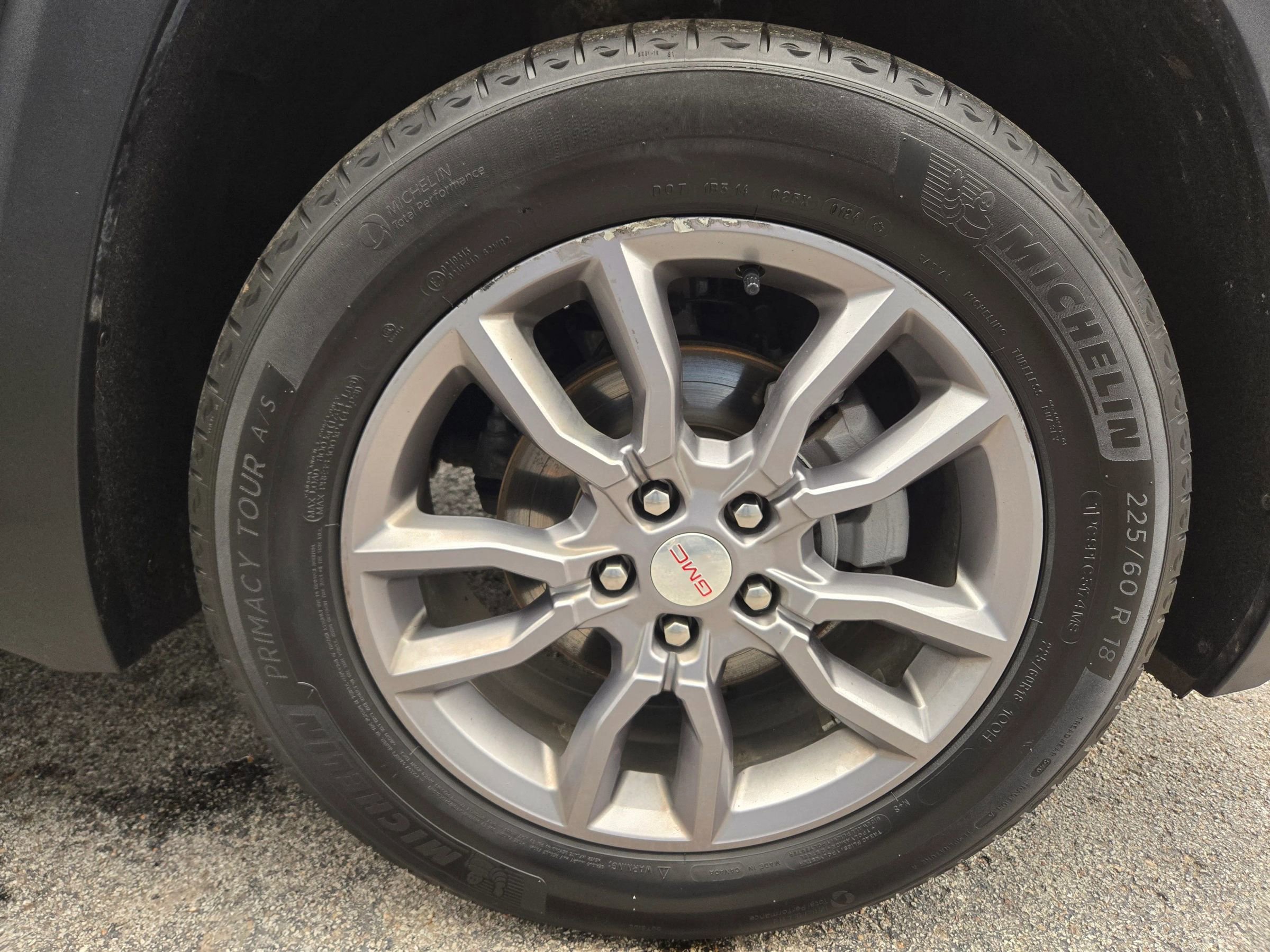 Used 2024 GMC Terrain SLT image 31