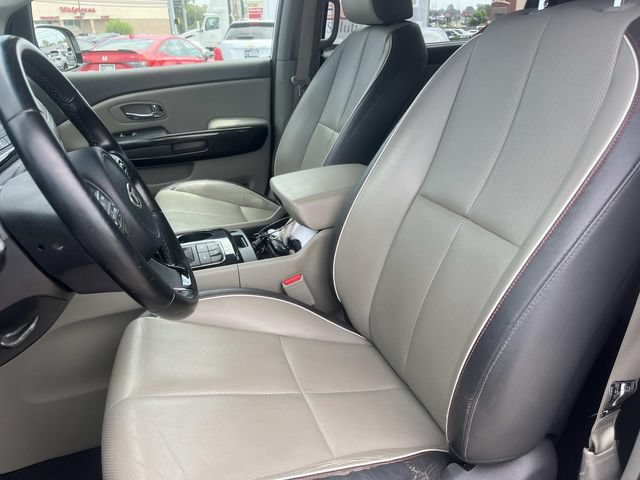 Used 2016 Kia Sedona EX FWD image 27