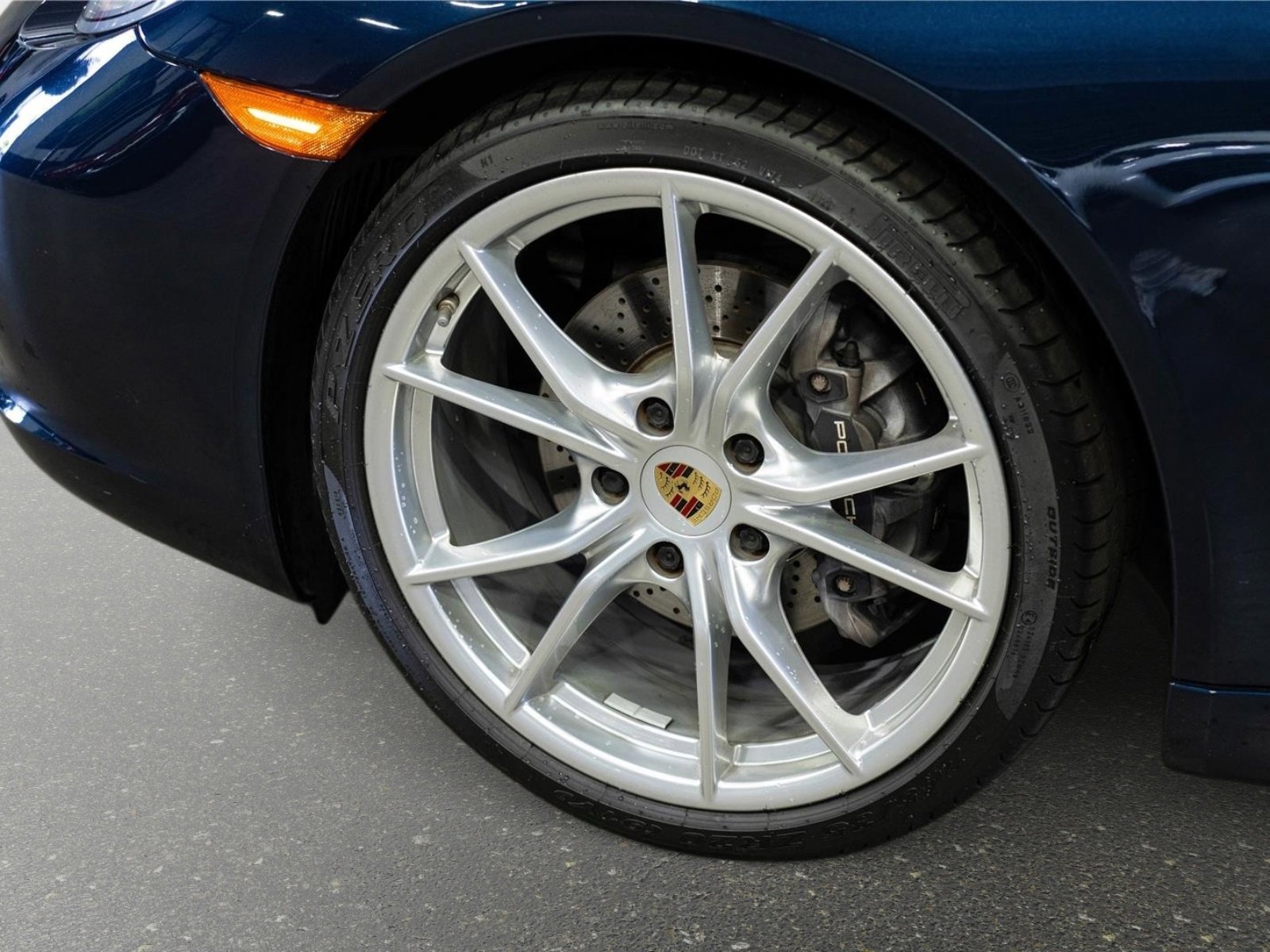 Used 2019 Porsche 911 Carrera image 3