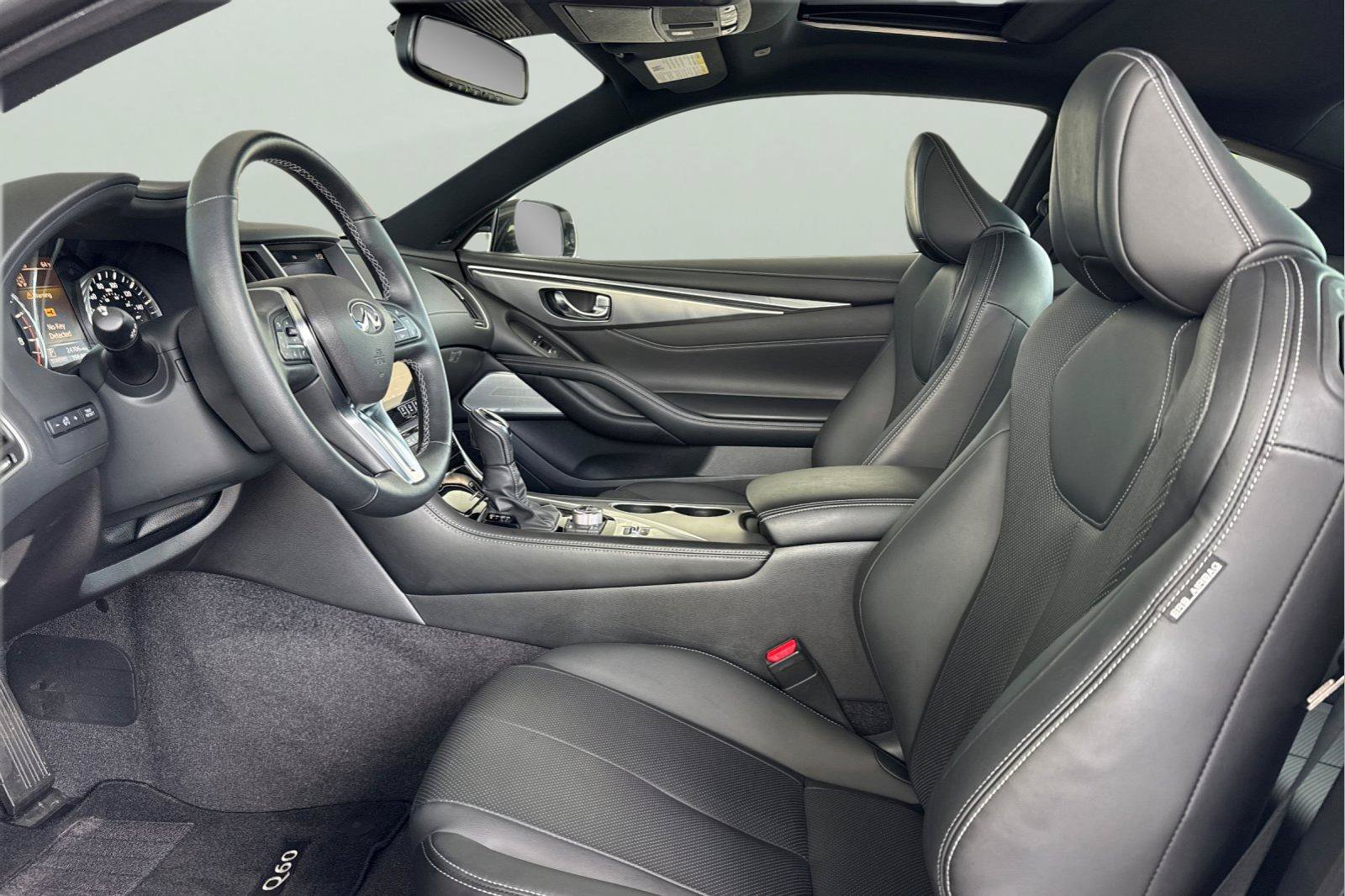 Used 2022 INFINITI Q60 3.0t Luxe w/ Cargo Package RWD image 14