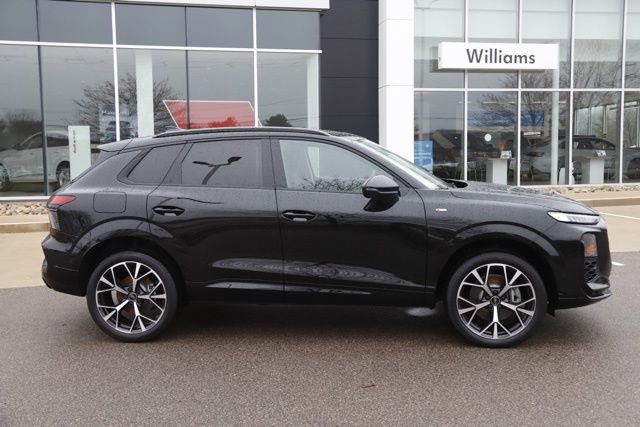 New 2026 Audi Q3 quattro 2.0T image 2