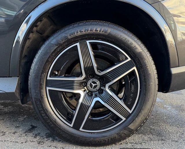 Certified 2025 Mercedes-Benz GLC 300 4MATIC image 11