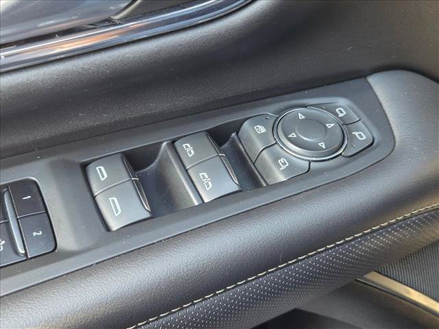 Used 2022 Chevrolet Tahoe Premier AWD/4WD image 12