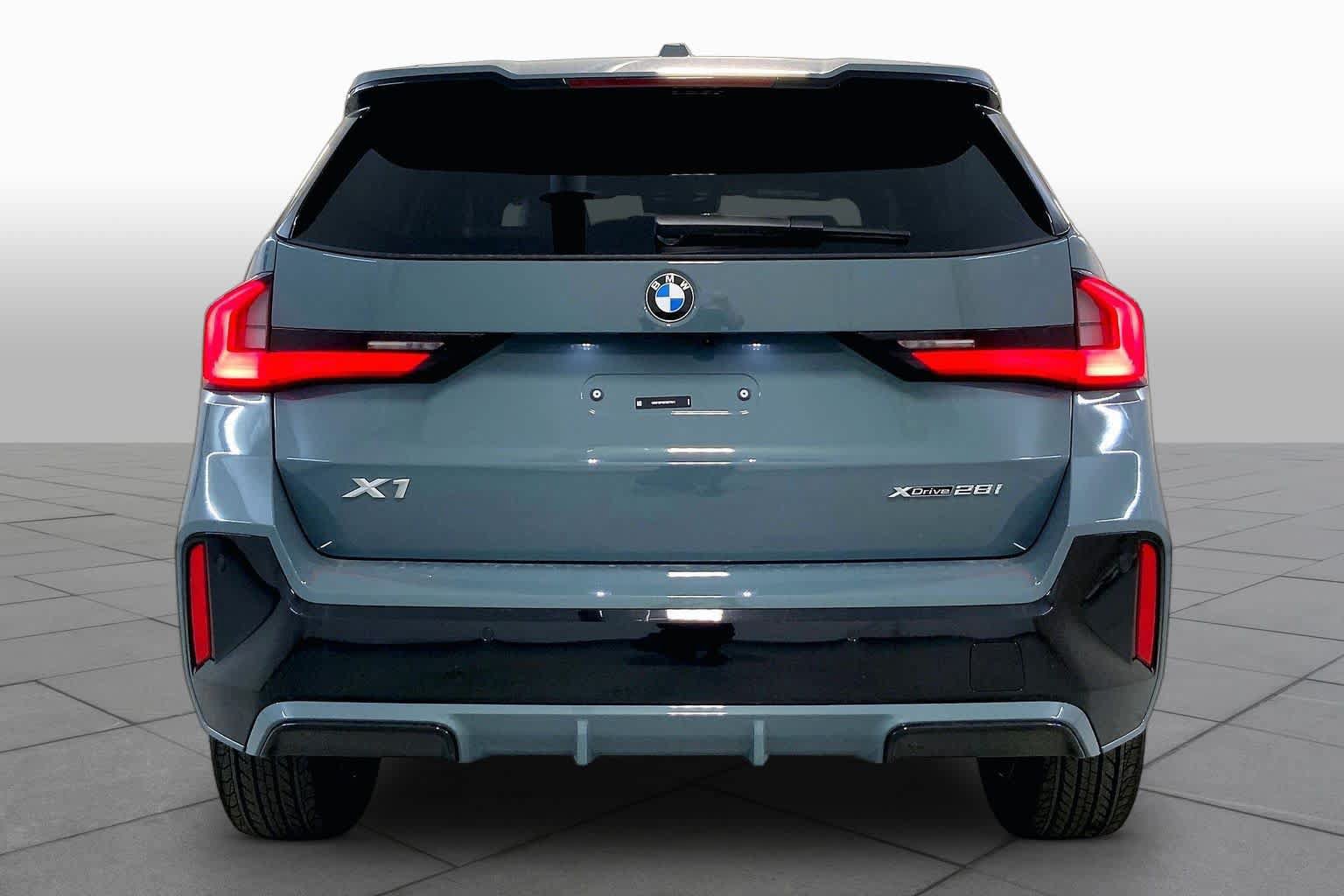 New 2026 BMW X1 xDrive28i w/ Technology Package AWD/4WD image 4