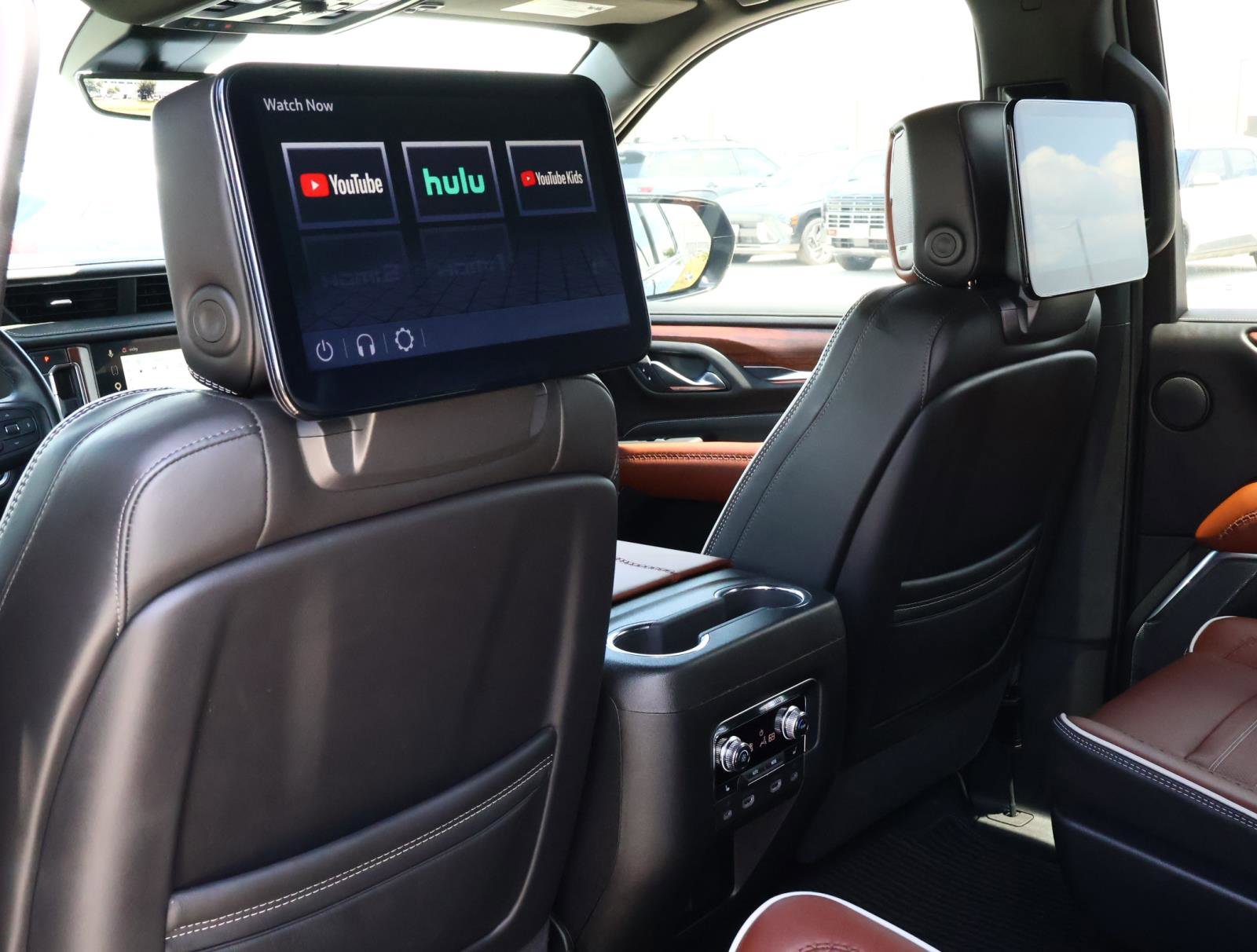Used 2023 GMC Yukon XL Denali Ultimate AWD/4WD image 17