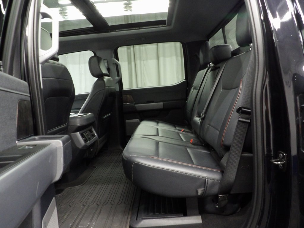 Used 2024 Ford F250 Lariat w/ Black Appearance Package image 10