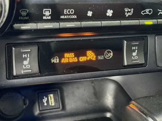 Certified 2025 Toyota RAV4 XSE w/ Weather Package AWD/4WD image 21