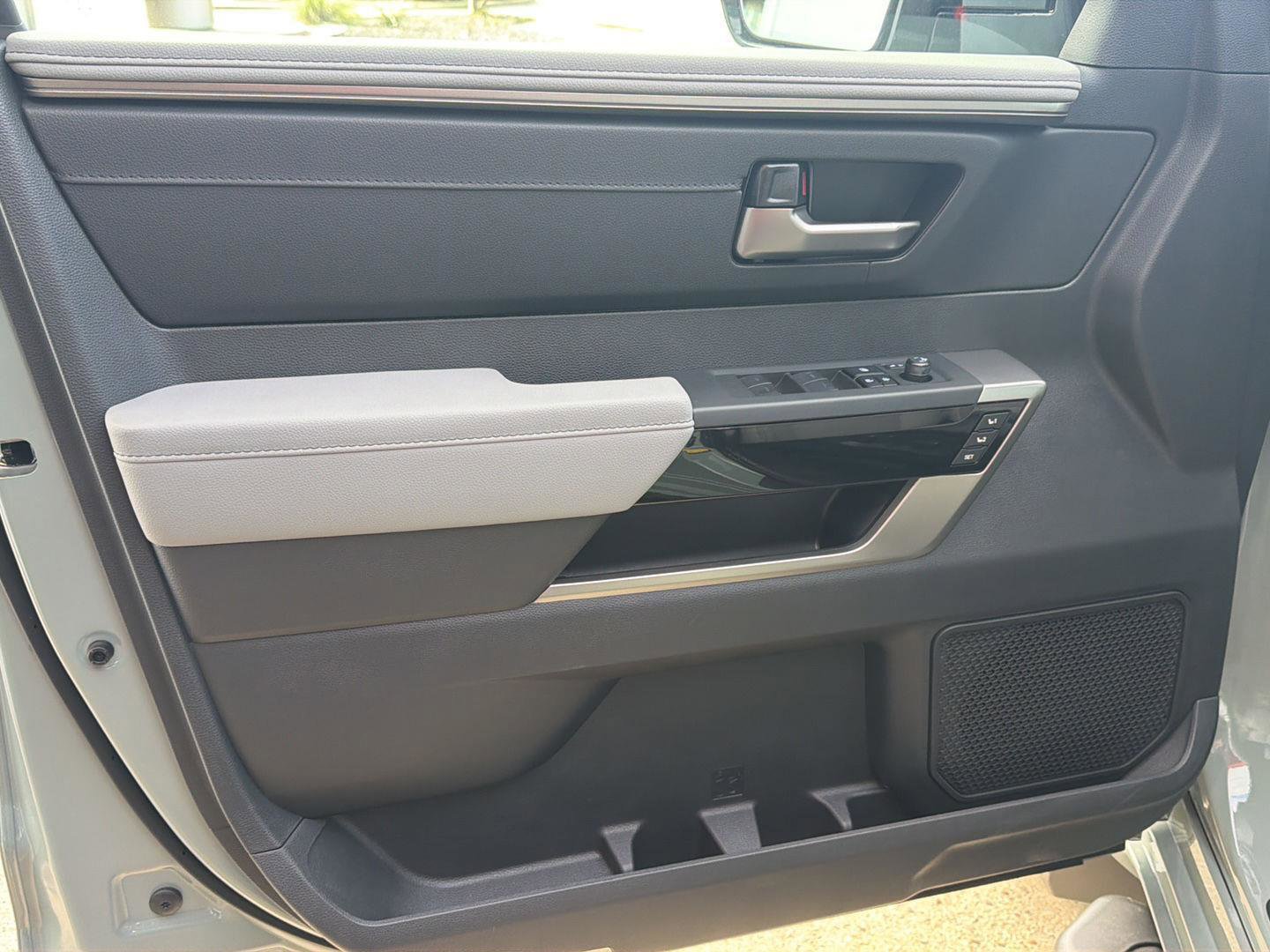 New 2026 Toyota Tundra Limited image 12