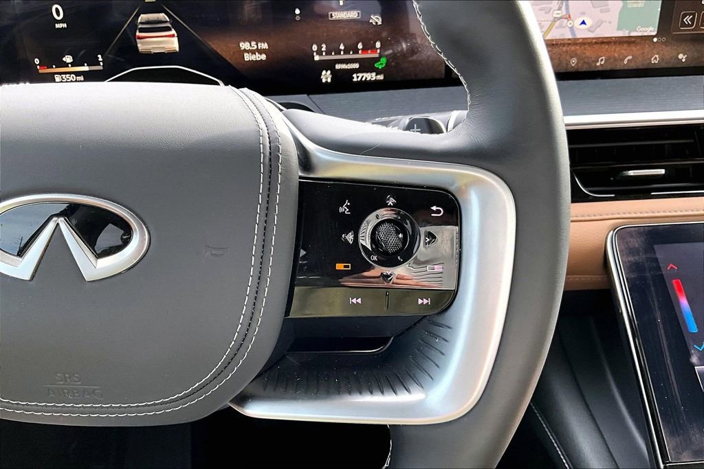 Used 2025 INFINITI QX80 Sensory image 19