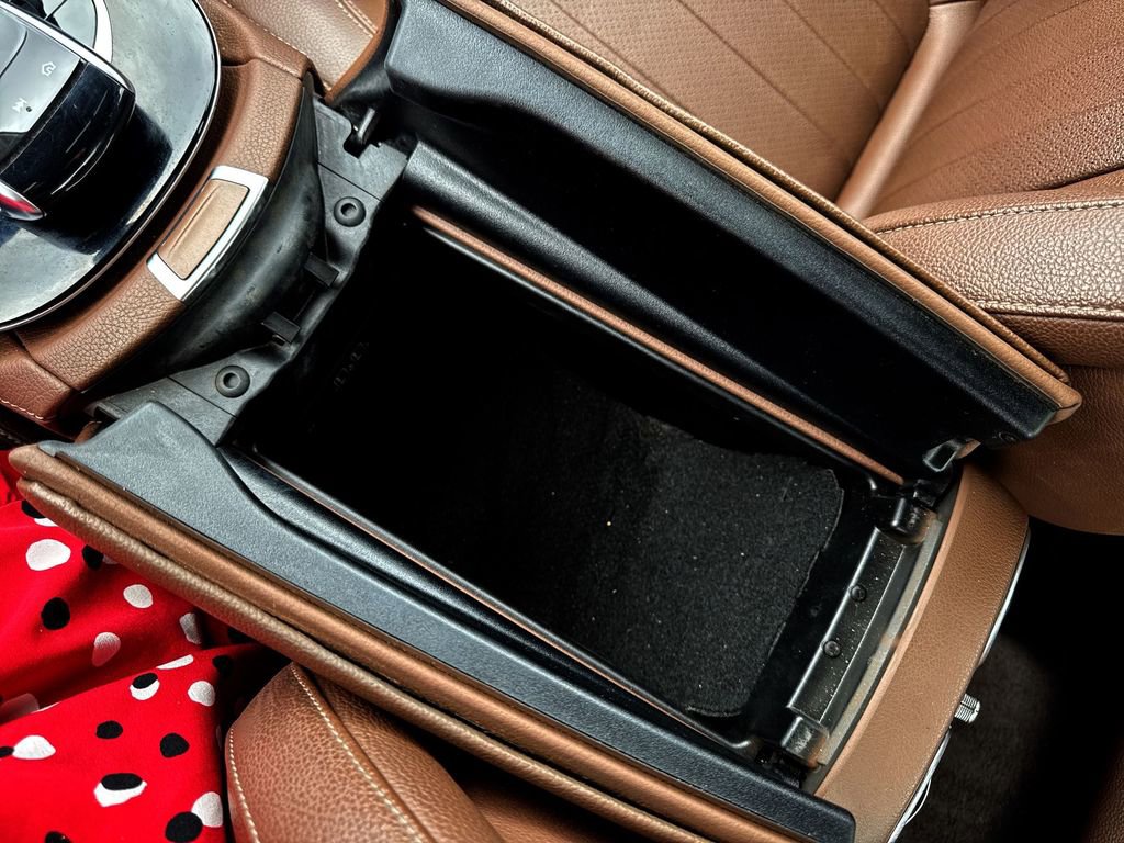 Used 2017 Mercedes-Benz E 300 image 21