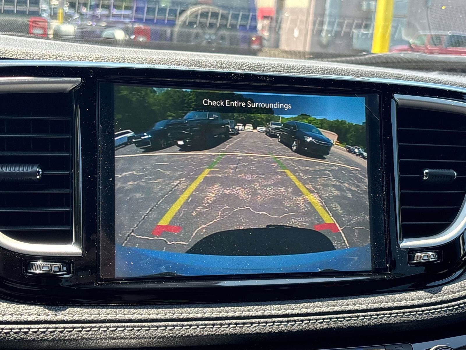 New 2027 Chrysler Pacifica Select AWD/4WD image 12
