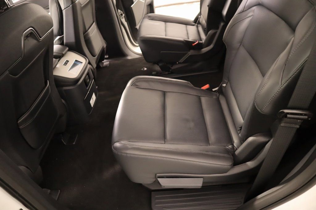 New 2025 Lincoln Navigator Reserve w/ Jet Appearance Package image 12