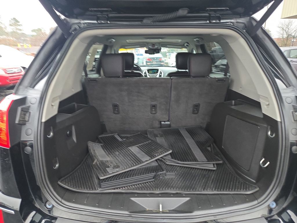 Used 2017 GMC Terrain SLT w/ Open Road Package image 29